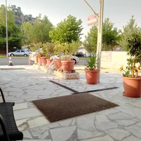 Ostello δωματιo 4 To Rent Nikos